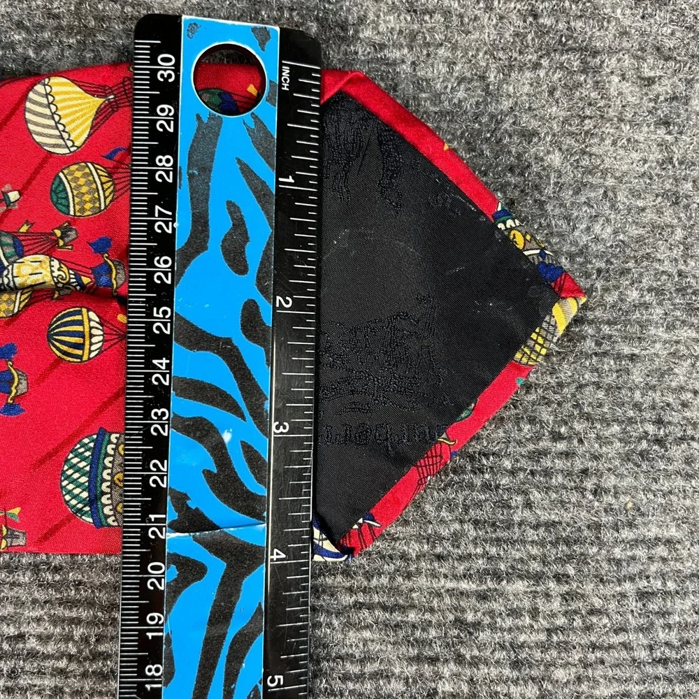Burberrys Vintage Red Silk Hot Air Balloon Print Tie London New York Paris